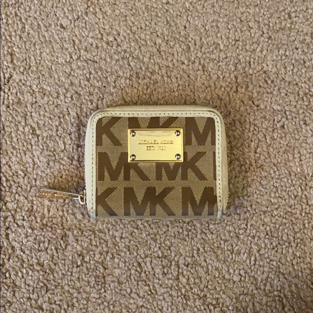 Michael Kors wallet